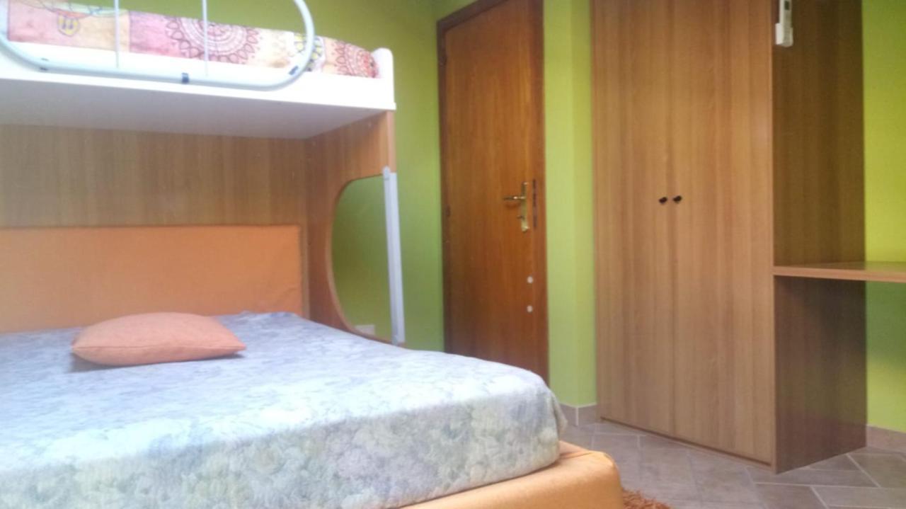 Il Cielo In Una Stanza Hotel Giulianova Bagian luar foto